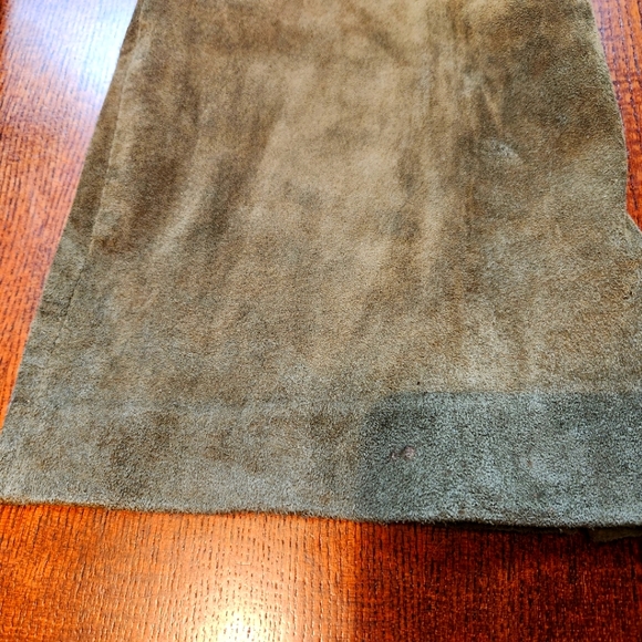 Finity genuine suede green bootcut pants. Size 8 - Picture 4 of 5